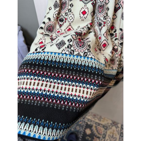 LuLaRoe Amelia Dress XL Aztec Stretch Short Sleeve Cream Pockets - Picture 6 of 6